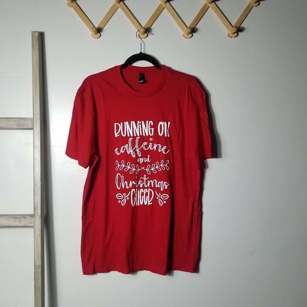 NWOT DISTRICT RUNNING ON CAFFEINE AND CHRISTMAS CHEER HOLIDAY RED TEE SIZE LARGE